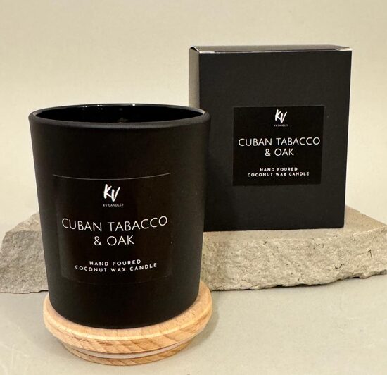 Scented Candle "CUBAN TABACCO & OAK"